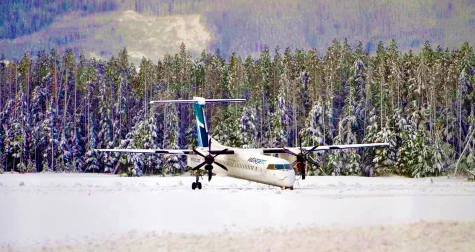 TSB - Canada Blames 'Limited visual Cues' and 'Limited Lateral Manoeuvring Room' for the 31st  Jan  20 -  Westjet  Encore DHC-8-400  Nose Landing gear Collapse.